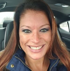 Meet your Posher, Cacey